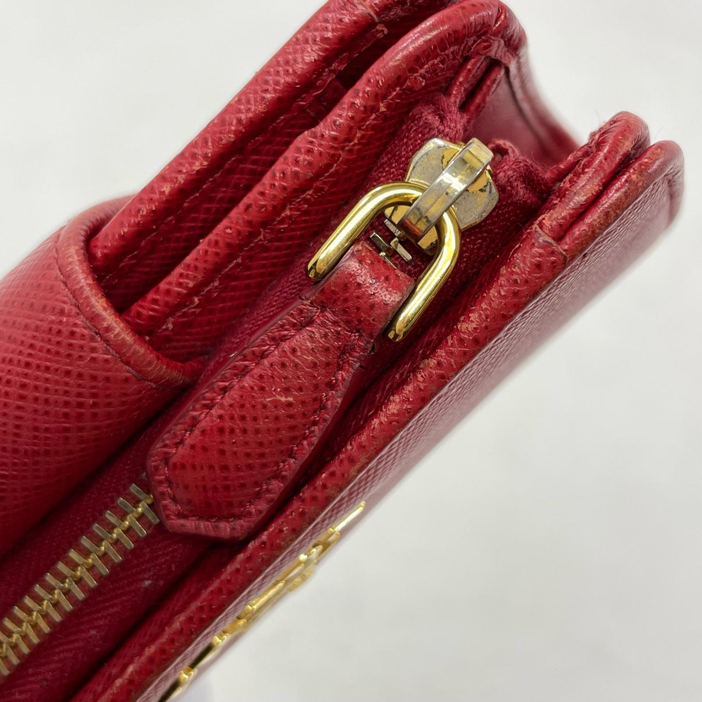 PRADA | プラダ 二つ折り財布 レッド【尾張小牧店】