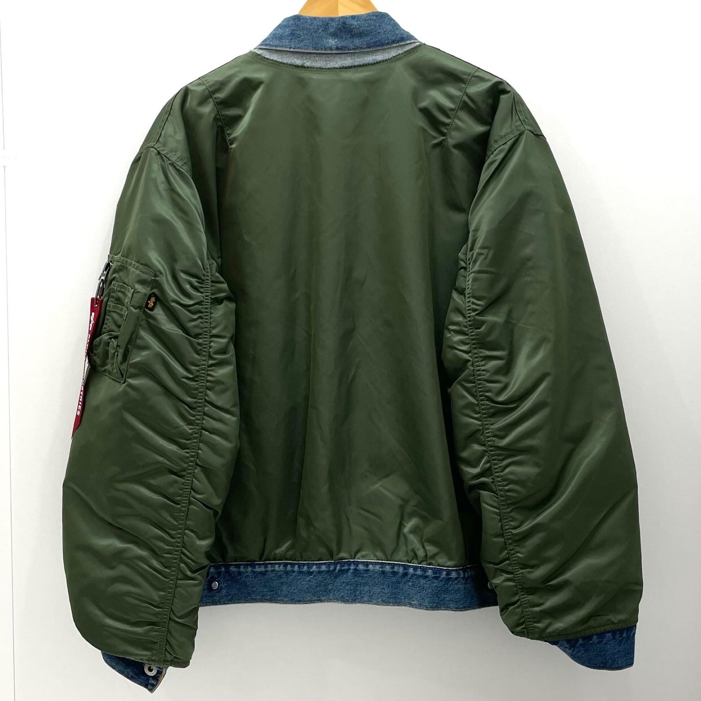 【中古】JUNYA WATANABE | ジュンヤワタナベ　26SS alpha industries / MA-1 CUSTOMIZED JACKET リバーシブルデニムジャケット　WQ-J911-100-1-4 カーキ×ブルー サイズ：L【尾張小牧店】