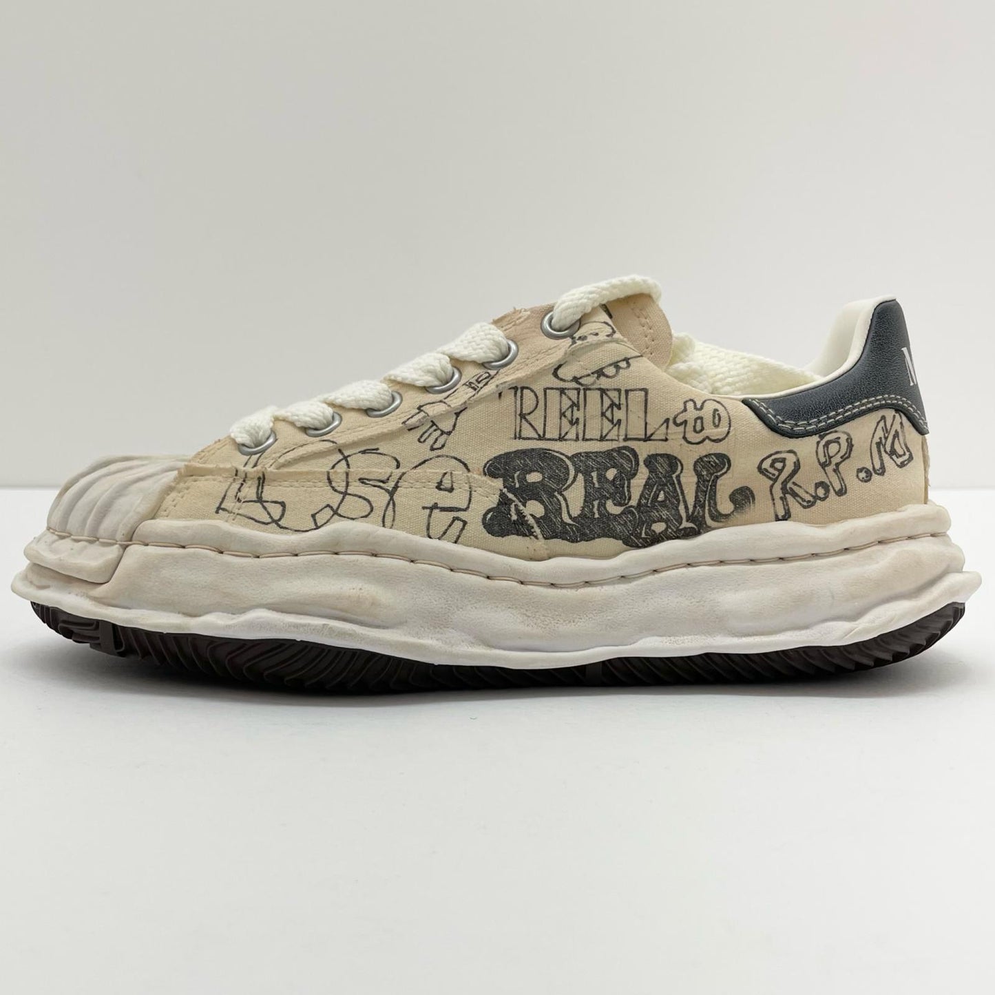 MIHARA YASUHIRO | ミハラヤスヒロ BLAKEY OG Sole Graffiti Printed Canvas Low スニーカー A16FW730 ホワイト サイズ：41