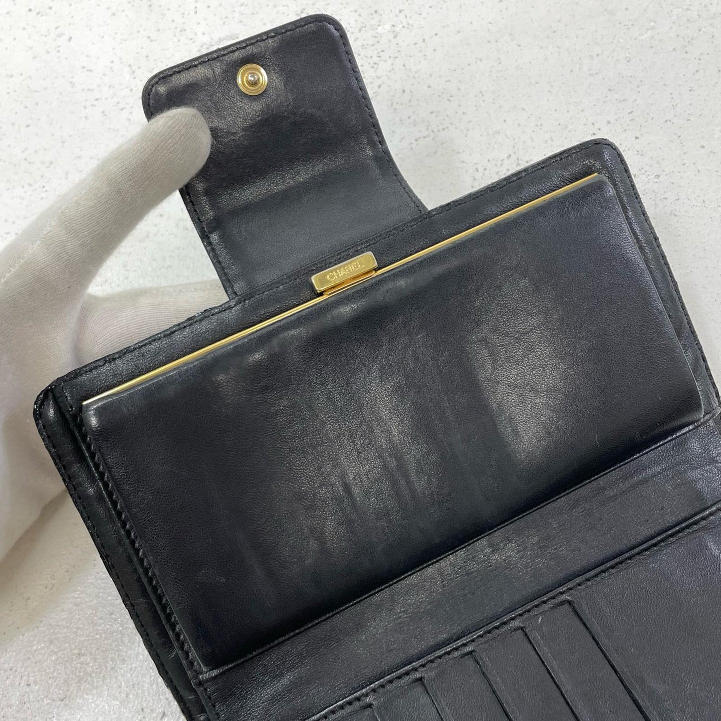 CHANEL | シャネル 二つ折り財布 ブラック【尾張小牧店】