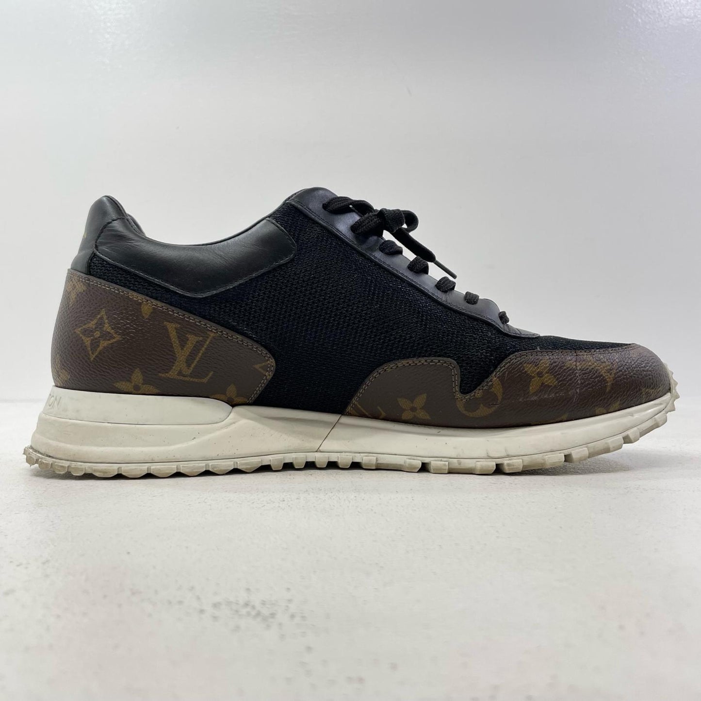 LOUIS VUITTON | ルイ・ヴィトン スニーカー ブラック×ブラウン【尾張小牧店】
