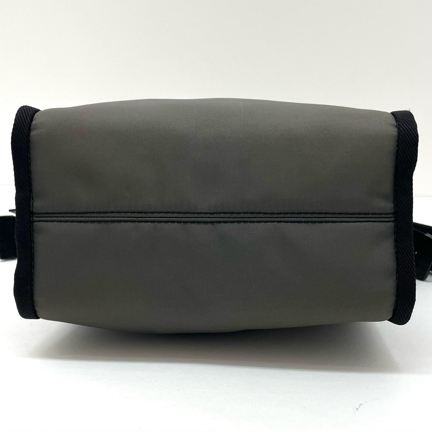 MARC JACOBS | マークジェイコブス ショルダーバッグ カーキ【尾張小牧店】