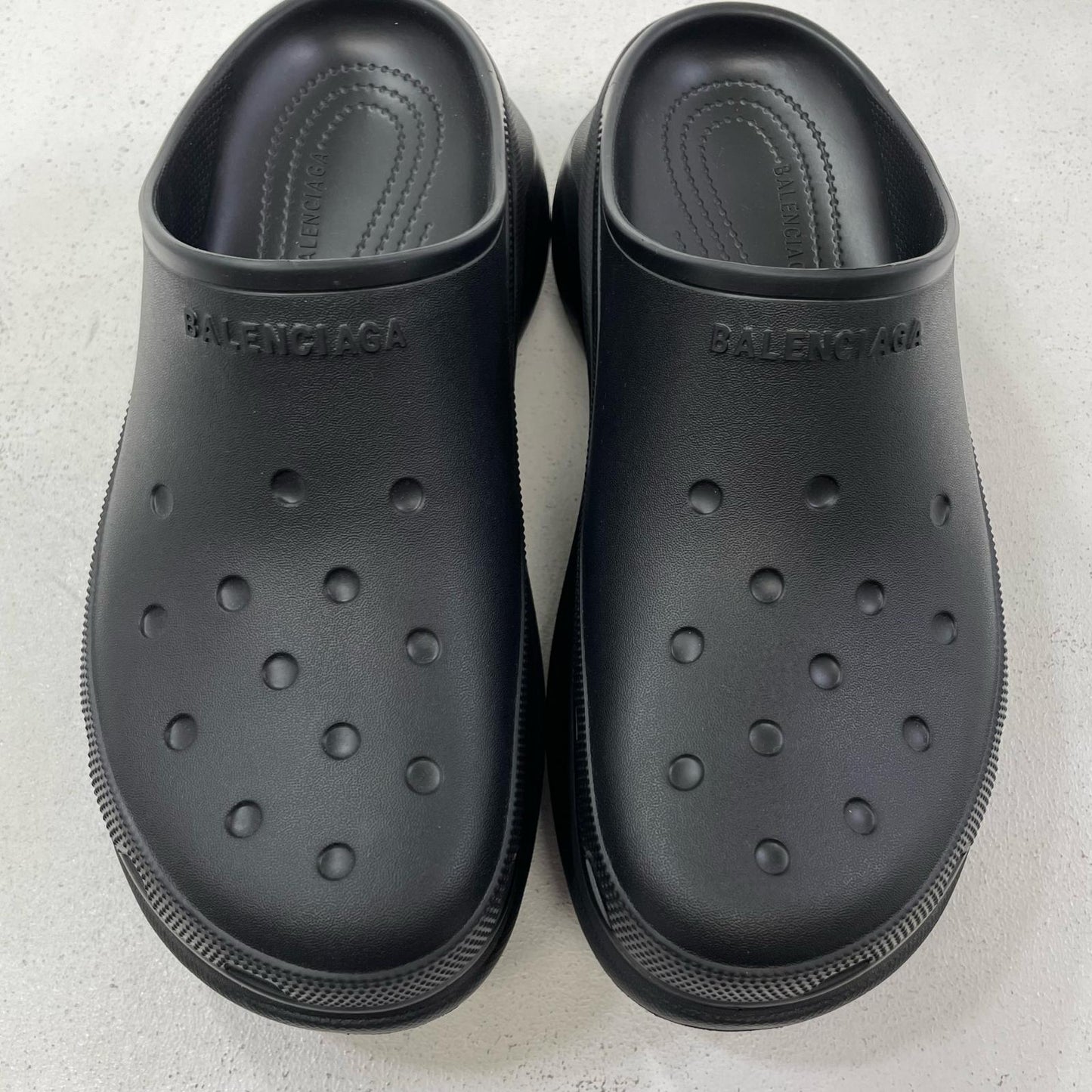 BALENCIAGA | バレンシアガ サンダル ブラック サイズ：43【尾張小牧店】