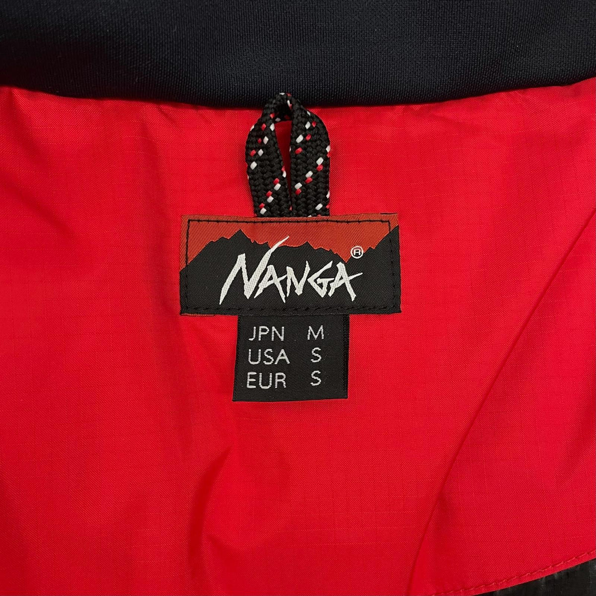 【中古】NANGA | ナンガ　30th Anniversary AURORA TEX COMBI DOWN JACKET ダウンジャケット ND2441-1A015-A レッド×ブラック サイズ：M【尾張小牧店】
