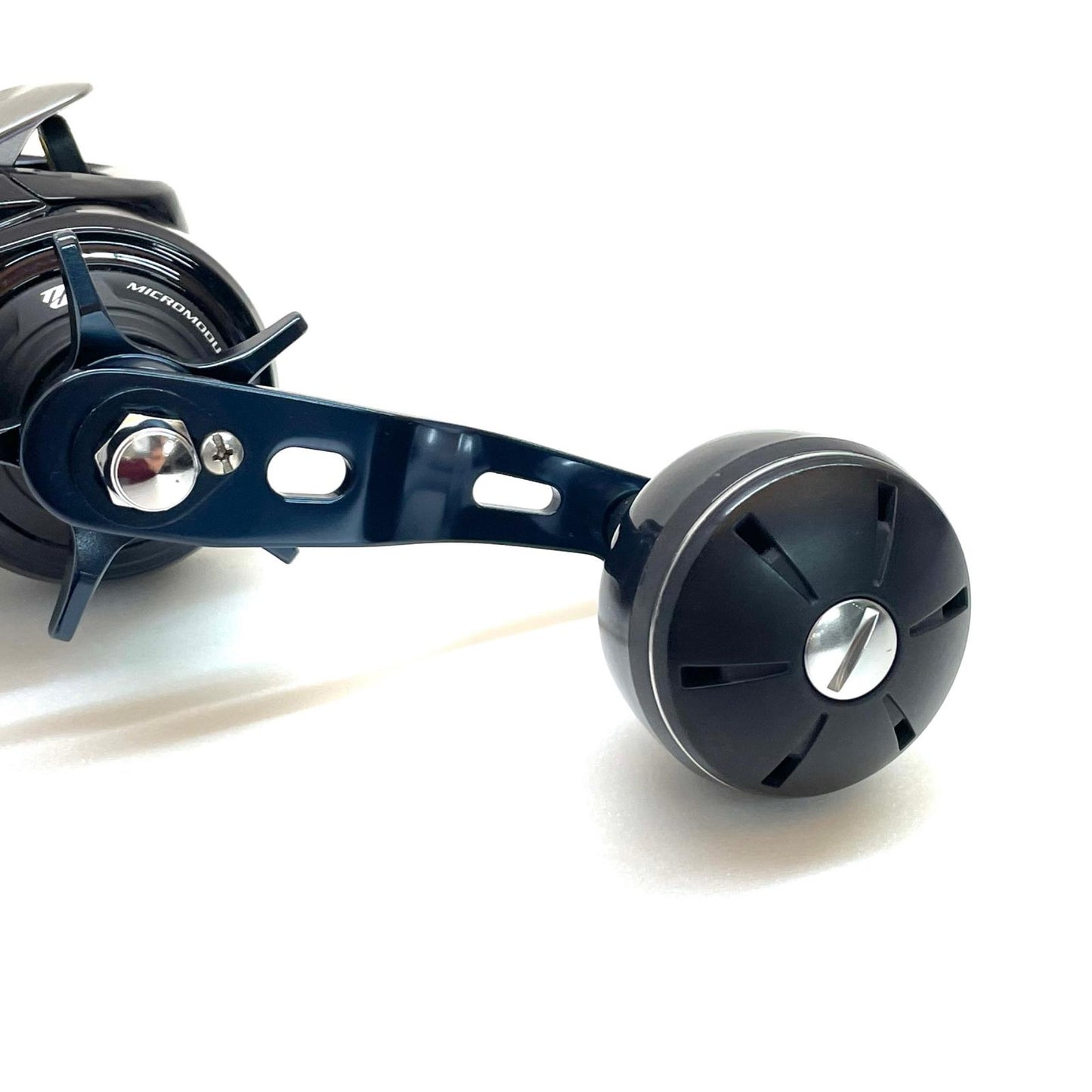 【フィッシング/釣り/釣具/リール】 【ベイトリール/右ハンドル】SHIMANO | シマノ 17グラップラー 300HG【尾張小牧店】