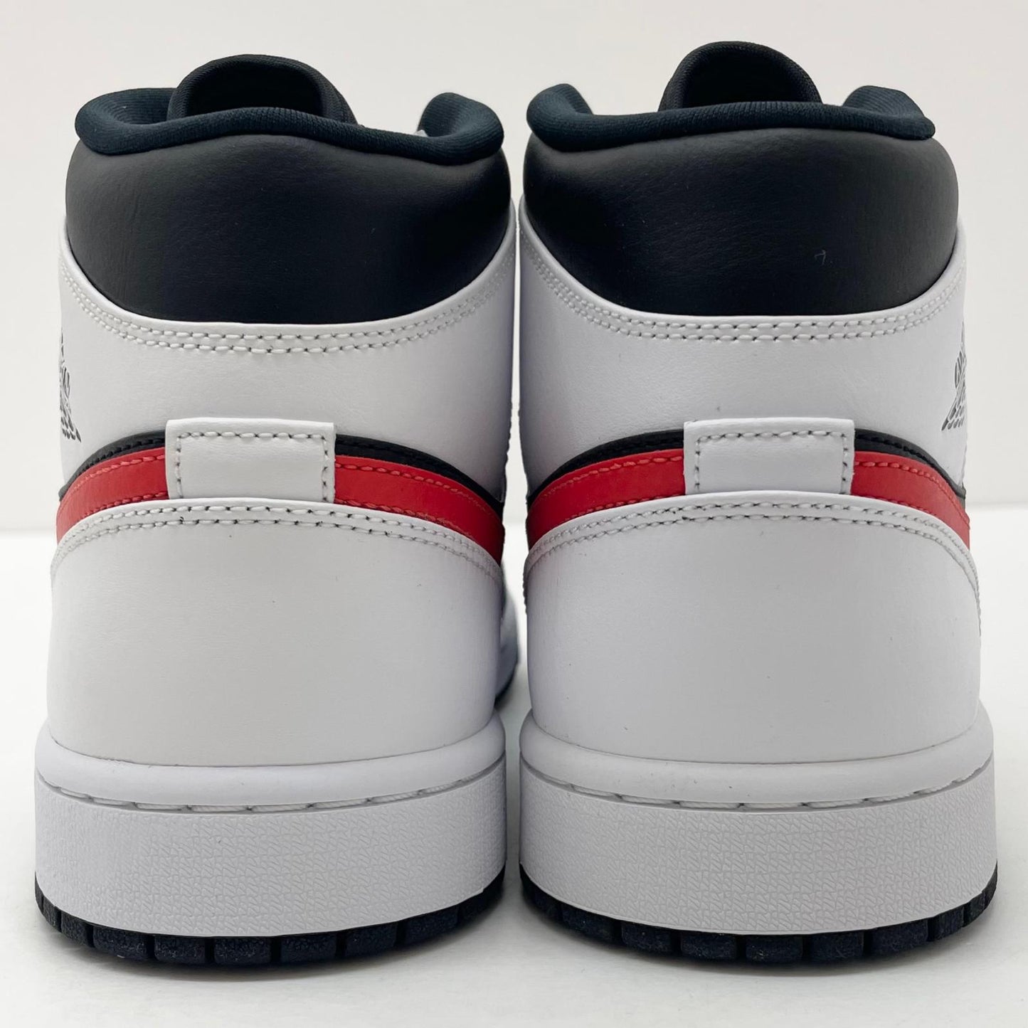 【中古】NIKE | ナイキ Air Jordan 1 Mid "Black/Chile Red/White"　エアジョーダン1 ミッド "ブラック/チリレッド/ホワイト"　スニーカー 靴　554724-075 ホワイト×ブラック×レッド 29cm【尾張小牧店】