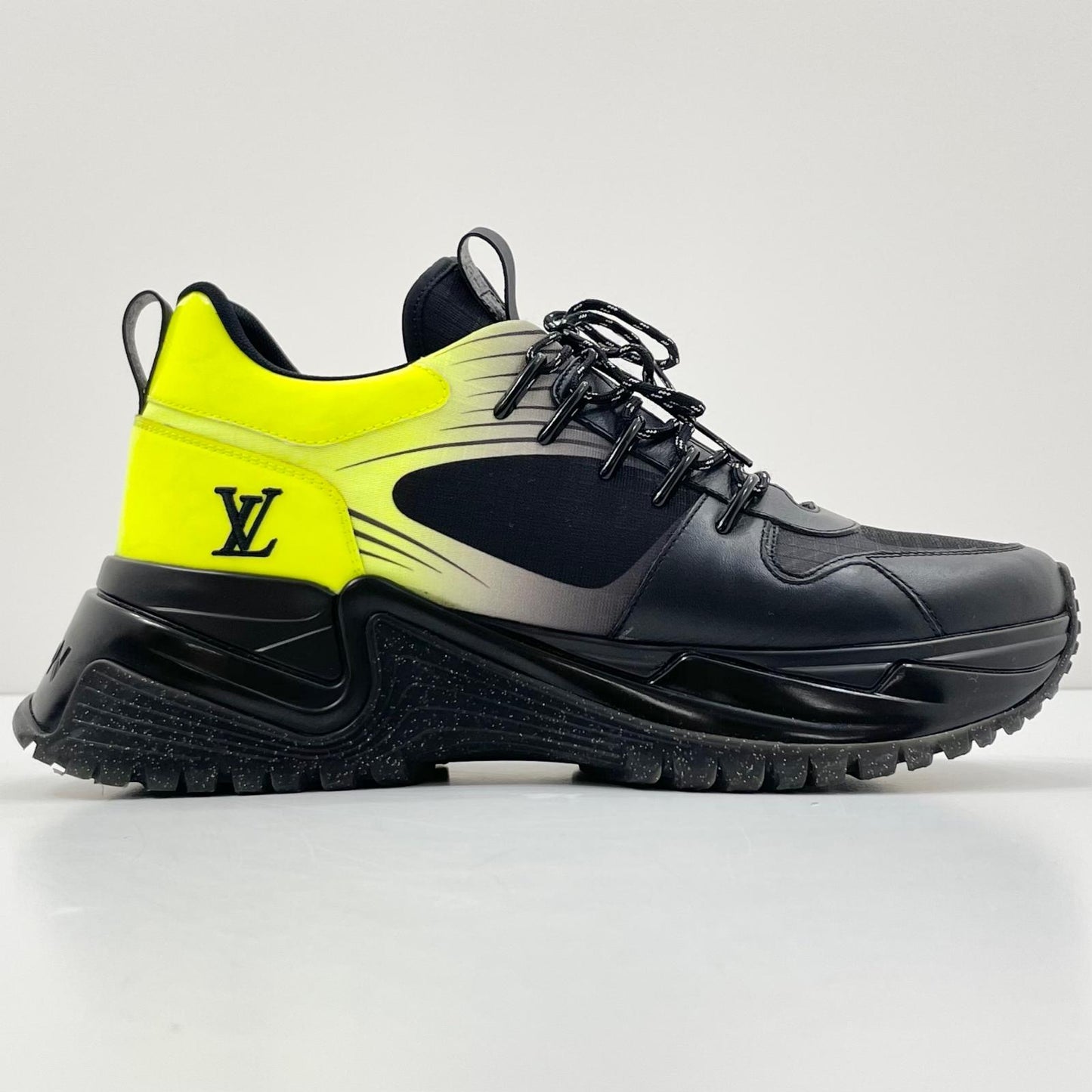【中古】LOUIS VUITTON | ルイ・ヴィトン ランアウェイ パルスライン スニーカー 1A4K49 イエロー×ブラック サイズ：7【尾張小牧店】