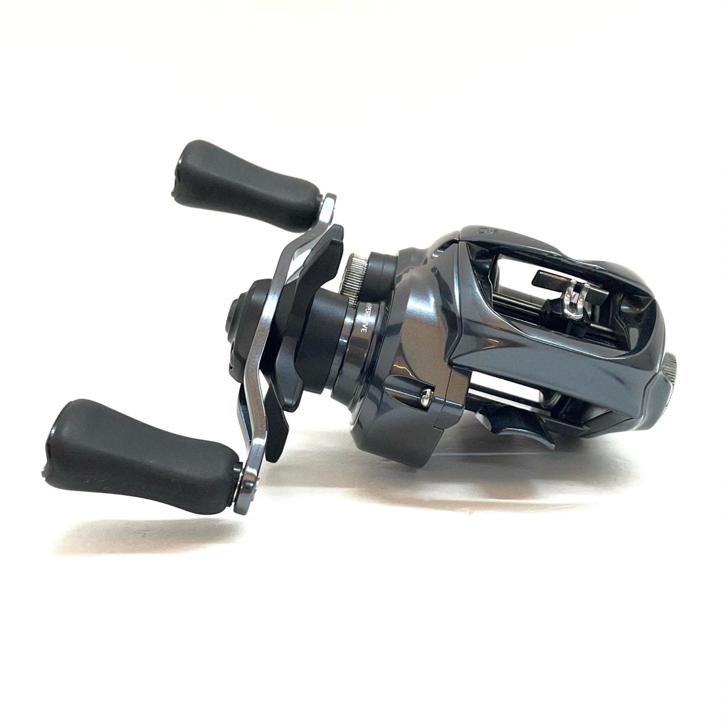 【フィッシング/釣り/釣具/リール】 【ベイトリール/右ハンドル】Daiwa | ダイワ 25タトゥーラ SV TW 100H【尾張小牧店】