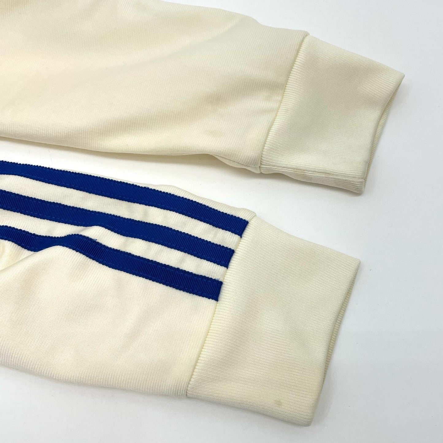 adidas | アディダス その他アウター ホワイト【尾張小牧店】