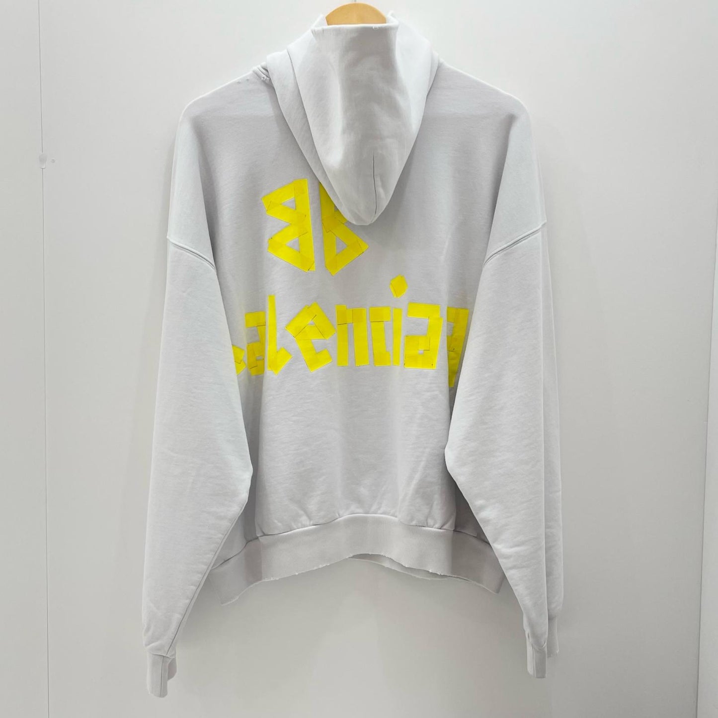 BALENCIAGA | バレンシアガ Tape Type Ripped Pocket Hoodie パーカー 744441 TOVB1 ホワイト サイズ：XS【尾張小牧店】