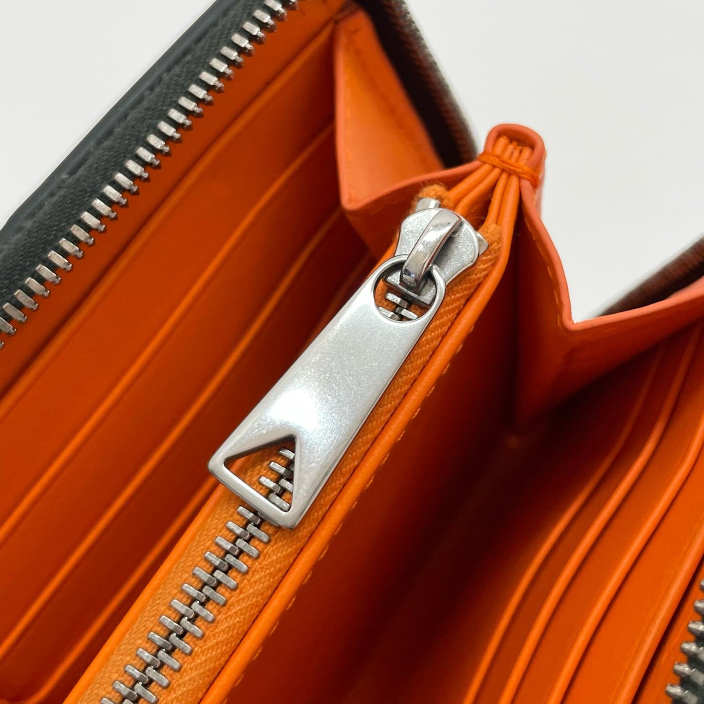 BOTTEGA VENETA | ボッテガヴェネタ 長財布 カーキグリーン【尾張小牧店】