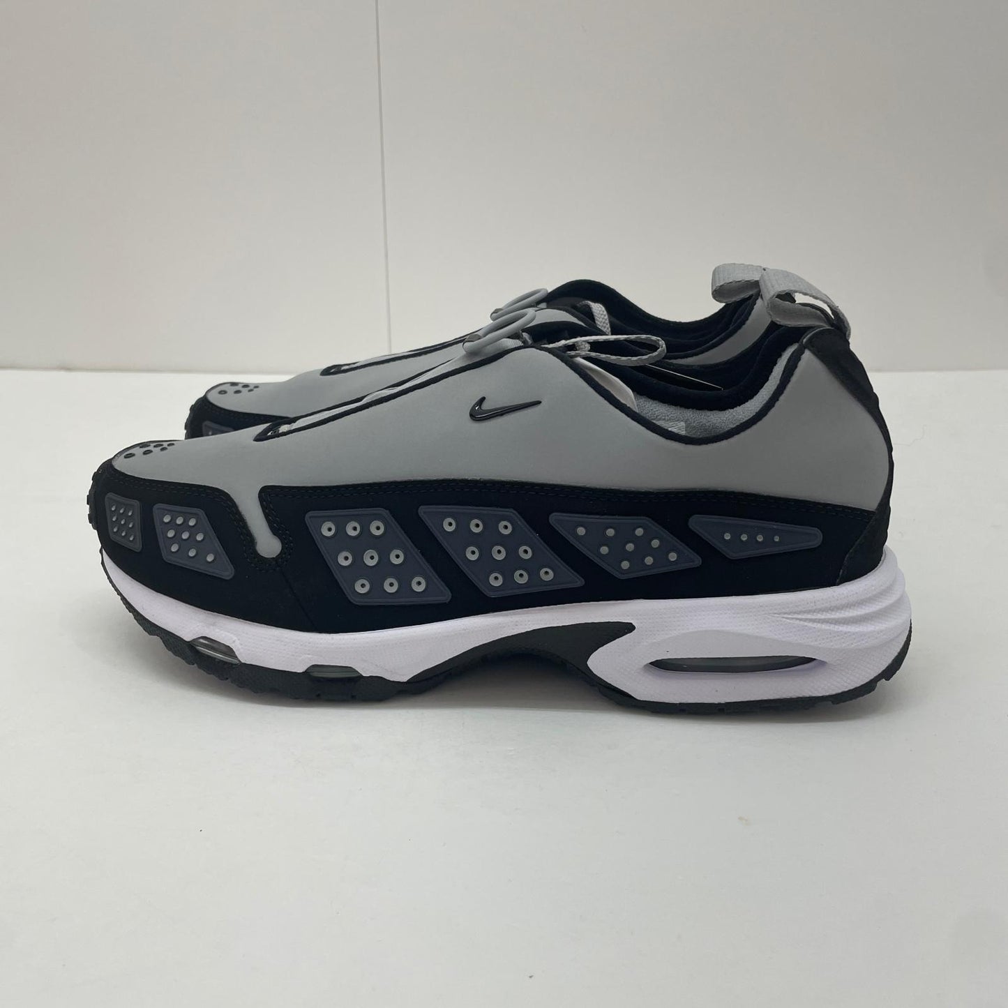 【中古】NIKE | ナイキ Women's Air Max SNDR スニーカー 27.5cm HF1199-001 グレー【尾張小牧店】