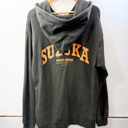 FRUITS ZIPPER 鎮西寿々歌 OSHI API パーカー XLサイズ