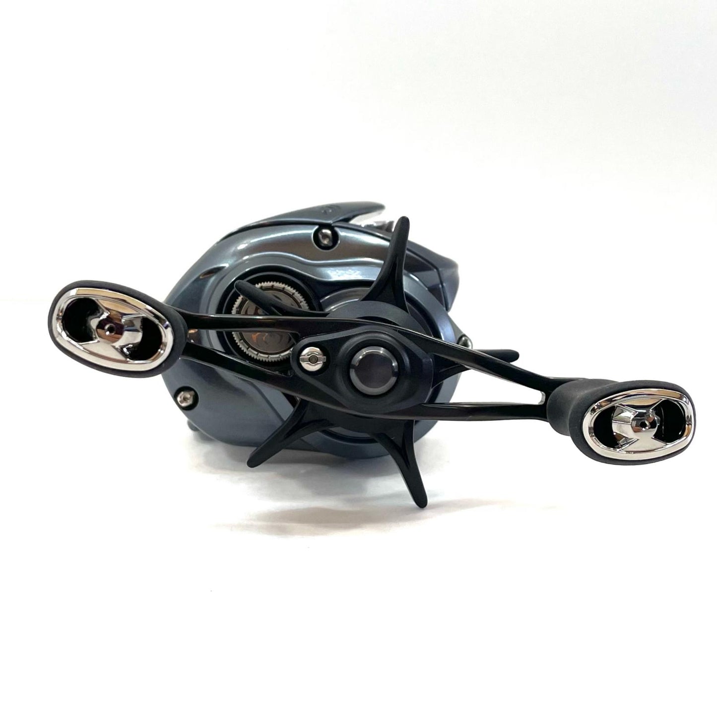 【フィッシング/釣り/釣具/リール】 【ベイトリール/右ハンドル】Daiwa | ダイワ 25タトゥーラSVTW 100H【尾張小牧店】