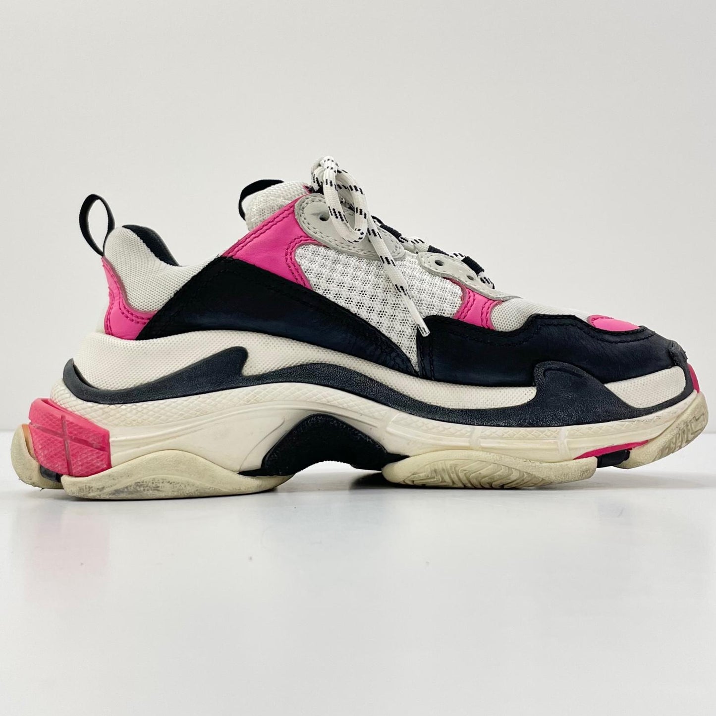 【中古】BALENCIAGA | バレンシアガ TRIPLE S トリプルS ダッドシューズ ダッドスニーカー 524039 ホワイト×ブラック×ピンク 25cm【尾張小牧店】