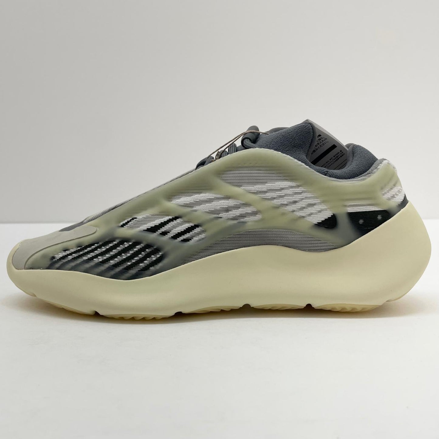 【中古】adidas | アディダス YEEZY 700V3 "Fade Salt"/イージー700V3 "フェイド ソルト"　スニーカー 靴　ID1674 グレー 27cm【尾張小牧店】