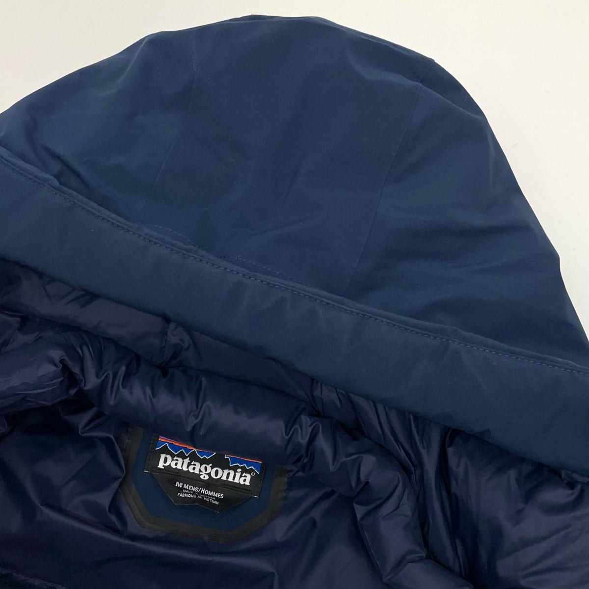 【中古】patagonia | パタゴニア フローズンレンジ マウンテンパーカー 27975 ネイビー サイズ：M【尾張小牧店】