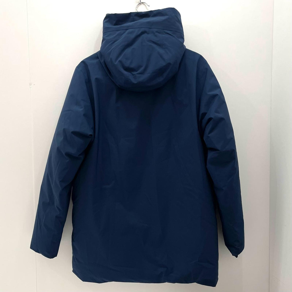 【中古】patagonia | パタゴニア フローズンレンジ マウンテンパーカー 27975 ネイビー サイズ：M【尾張小牧店】