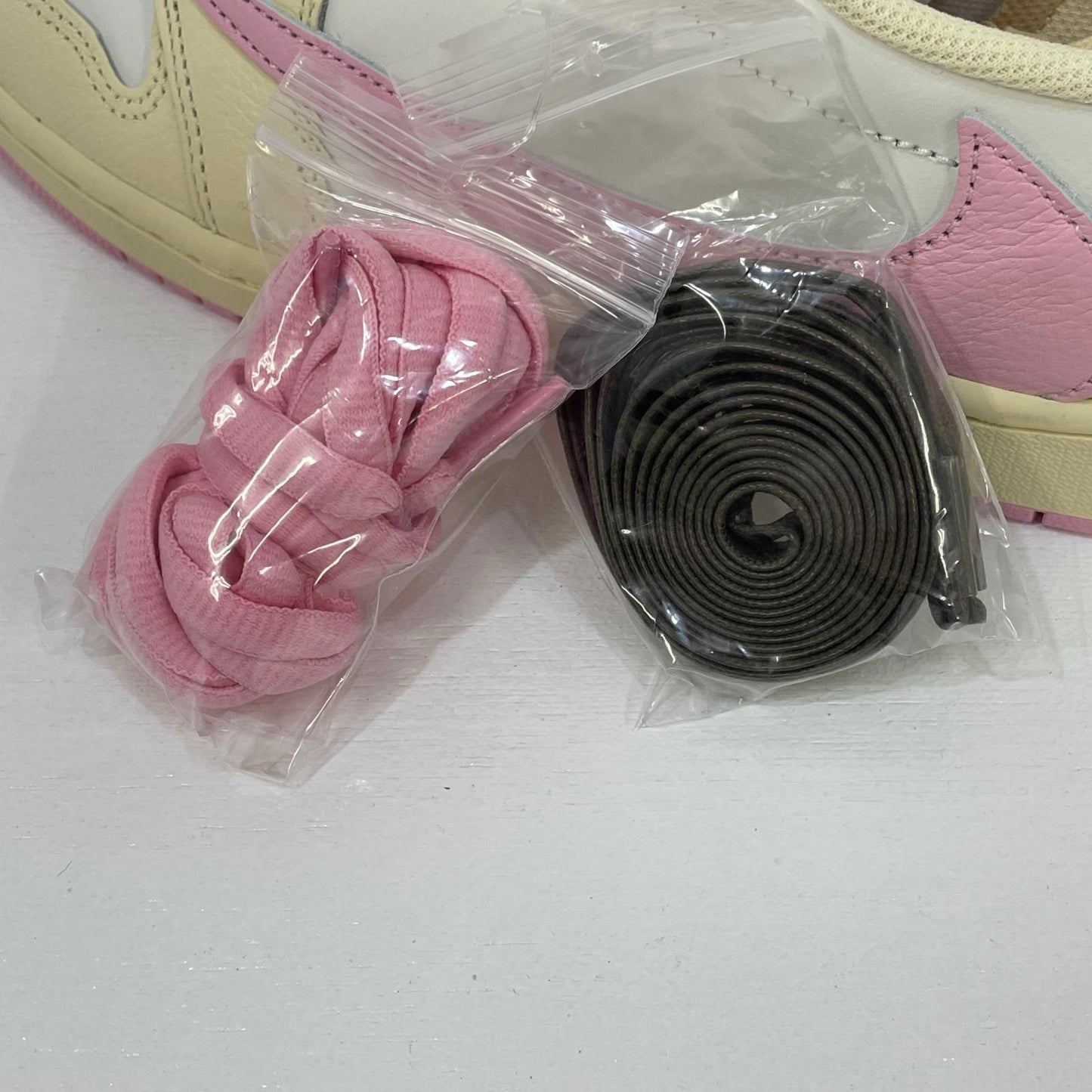 NIKE | ナイキ Air Jordan 1 Retro Low OG スニーカー 28.0cm IQ7604-100 ピンク