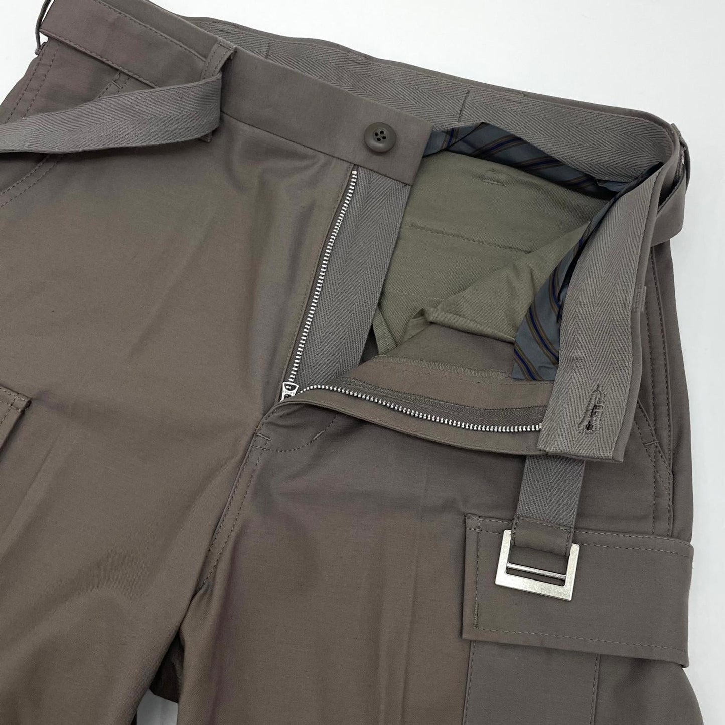 【中古】Sacai×WTAPS | サカイ×ダブルタップス　25SS Cotton Back Satin Pants 01 コットンバック サテンパンツ 25-03695M ベージュ サイズ：1【尾張小牧店】