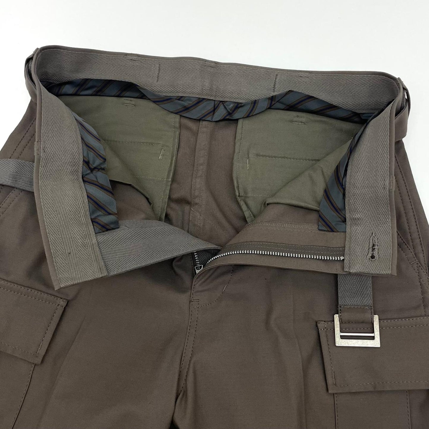 【中古】Sacai×WTAPS | サカイ×ダブルタップス　25SS Cotton Back Satin Pants 01 コットンバック サテンパンツ 25-03695M ベージュ サイズ：1【尾張小牧店】