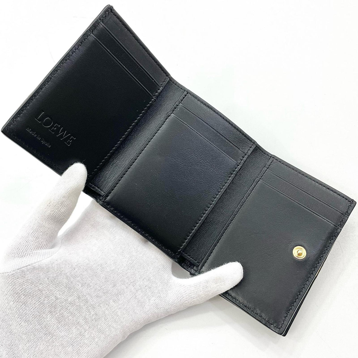 【中古】LOEWE | ロエベ パファー アナグラム トライフォールド ウォレット 三つ折り財布 コンパクト C821TR2X10 ブラック【尾張小牧店】