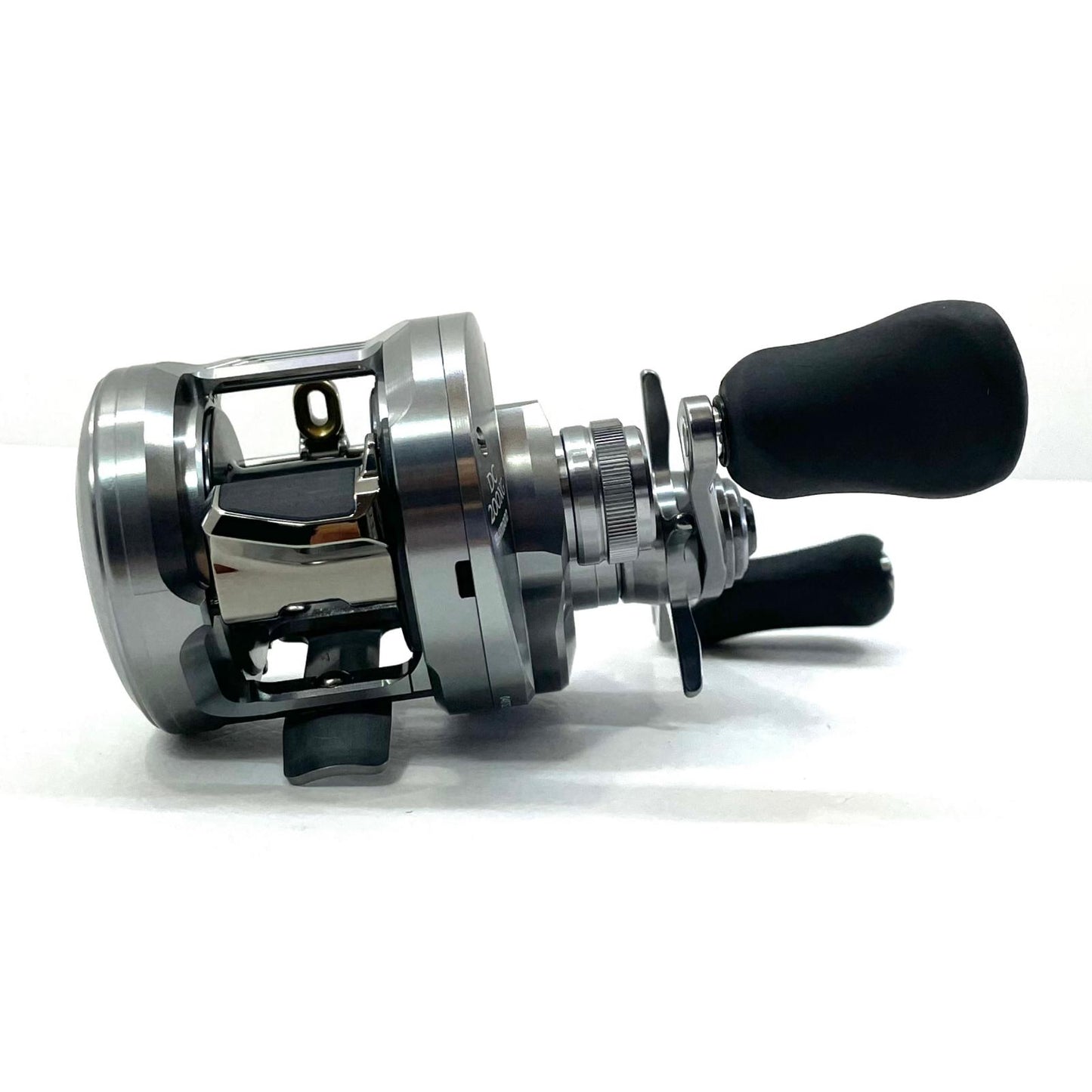 【フィッシング/釣り/釣具/リール】 【ベイトリール/右ハンドル】SHIMANO | シマノ 26カルカッタコンクエスト DC 200XG【尾張小牧店】