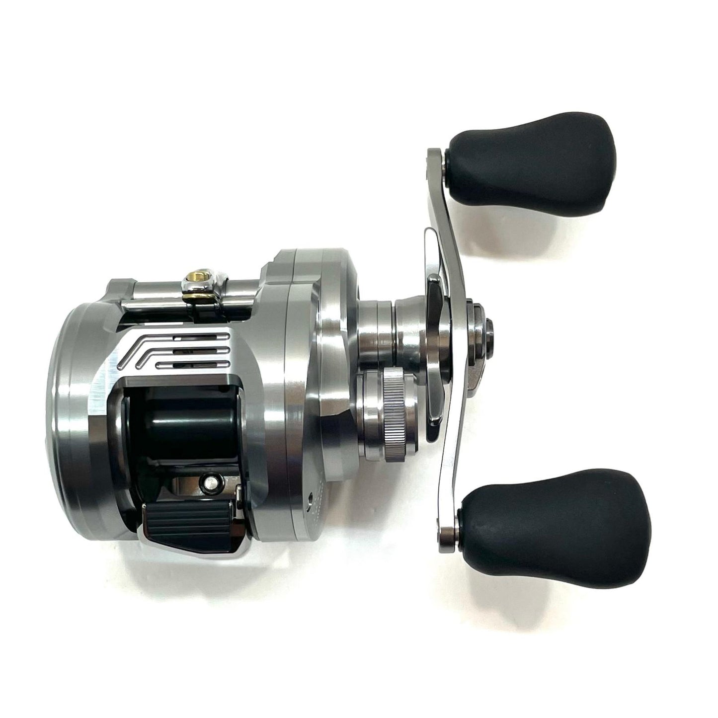 【フィッシング/釣り/釣具/リール】 【ベイトリール/右ハンドル】SHIMANO | シマノ 26カルカッタコンクエスト DC 200XG【尾張小牧店】