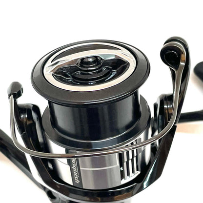 【フィッシング/釣り/釣具/リール】 【スピニングリール】SHIMANO | シマノ 23ヴァンキッシュ 4000MHG【尾張小牧店】