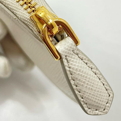 【中古】PRADA | プラダ サフィアーノ トライアングル ロゴ 丸形 コインケース 1MM006 ホワイト【尾張小牧店】