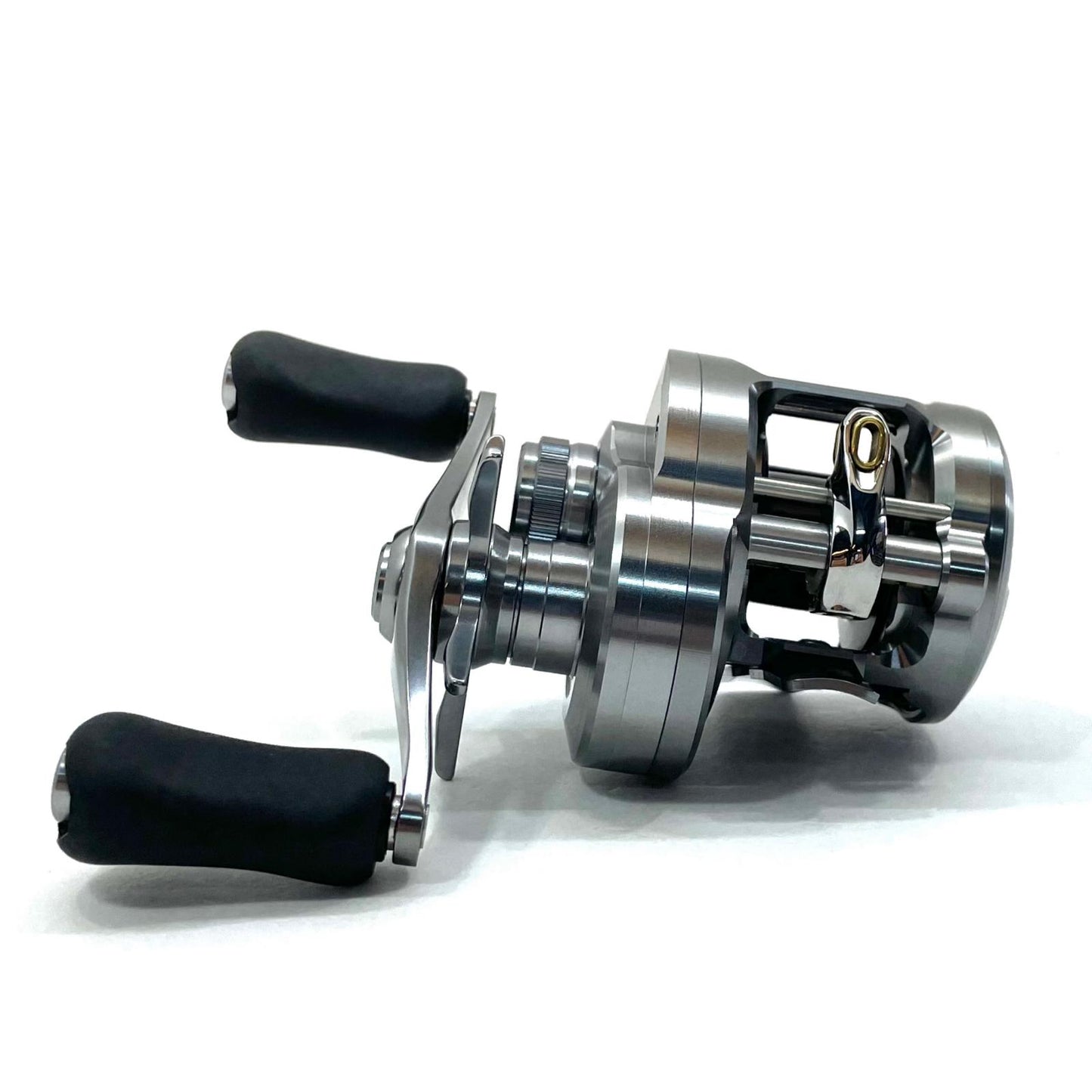 【フィッシング/釣り/釣具/リール】 【ベイトリール/右ハンドル】SHIMANO | シマノ 26カルカッタコンクエスト DC 100HG【尾張小牧店】