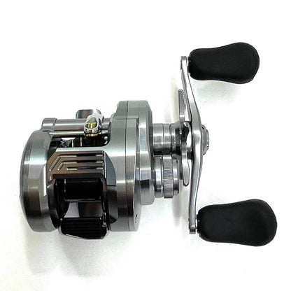 【フィッシング/釣り/釣具/リール】 【ベイトリール/右ハンドル】SHIMANO | シマノ 26カルカッタコンクエスト DC 100HG【尾張小牧店】