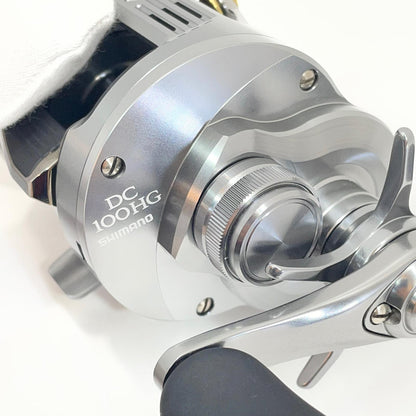 【フィッシング/釣り/釣具/リール】 【ベイトリール/右ハンドル】SHIMANO | シマノ 26カルカッタコンクエスト DC 100HG【尾張小牧店】