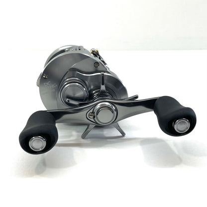 【フィッシング/釣り/釣具/リール】 【ベイトリール/右ハンドル】SHIMANO | シマノ 26カルカッタコンクエスト DC 100HG【尾張小牧店】