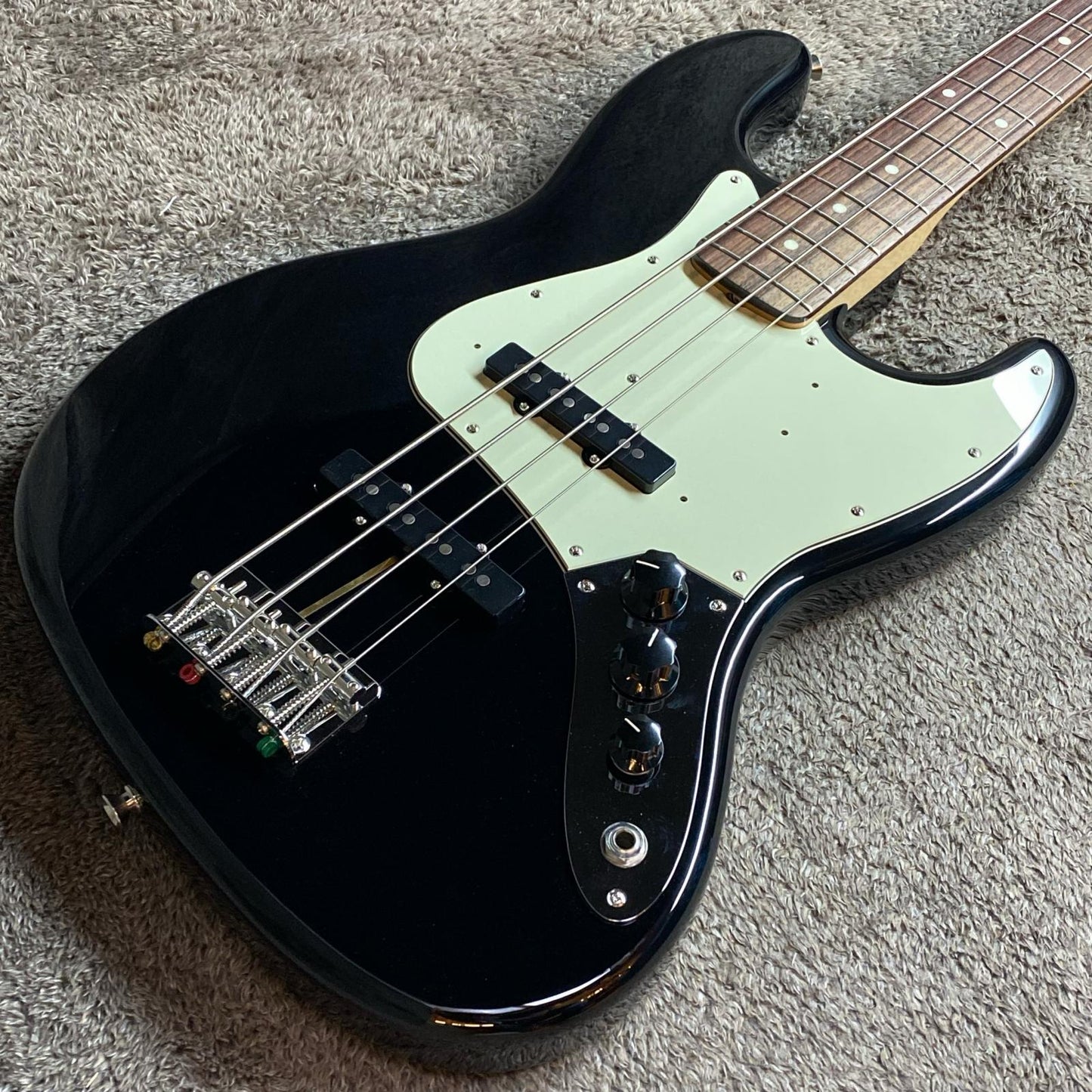Fender | フェンダー 楽器 Made in Japan Traditional 60s Jazz Bass【尾張小牧店】