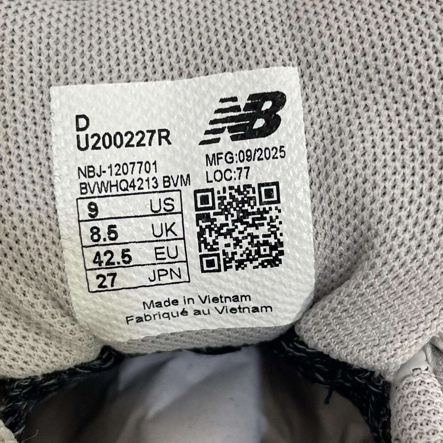 NEW BALANCE | ニューバランス 2002R GORE-TEX スニーカー 27.0cm U200227R グレー
