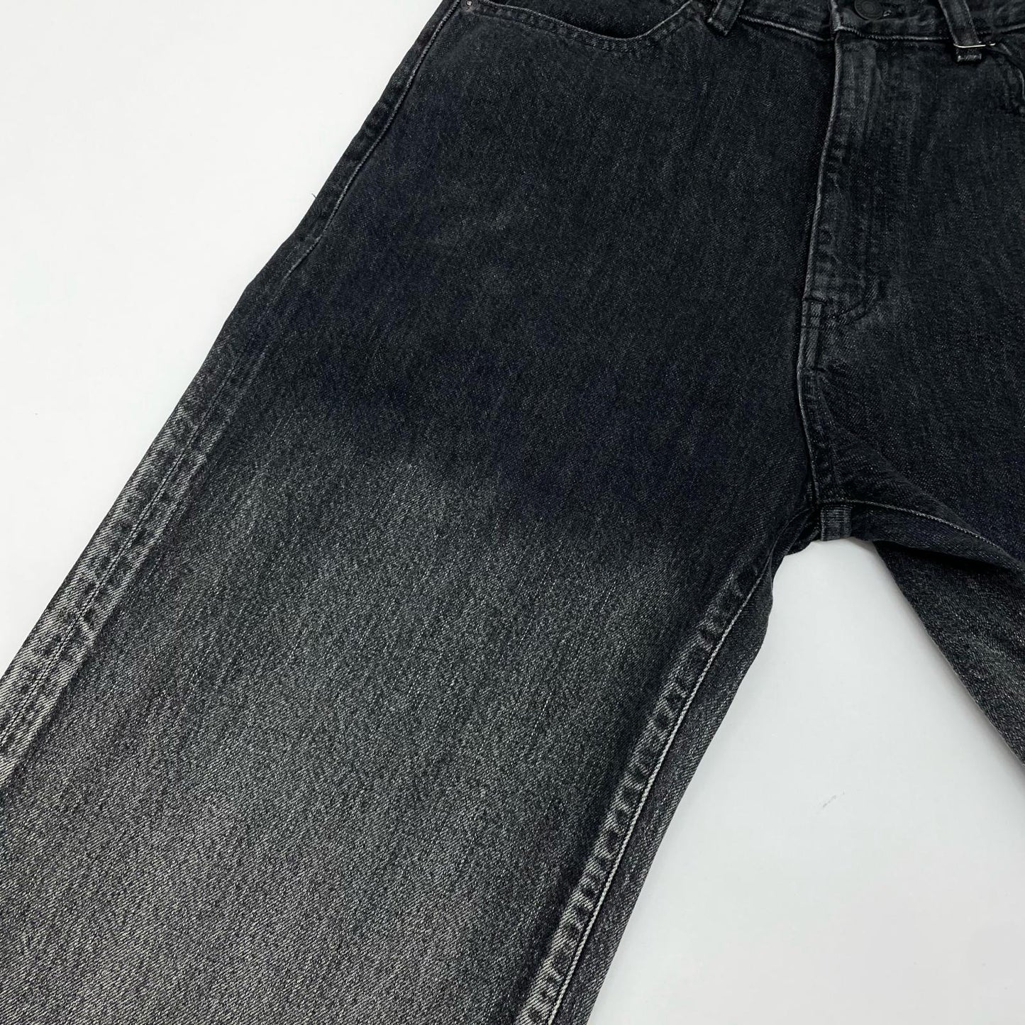 LAD MUSICIAN | ラッドミュージシャン 11.5oz GRADATION DENIM WIDE STRAIGHT PANTS デニムパンツ 2126-504 ブラック サイズ：44【尾張小牧店】