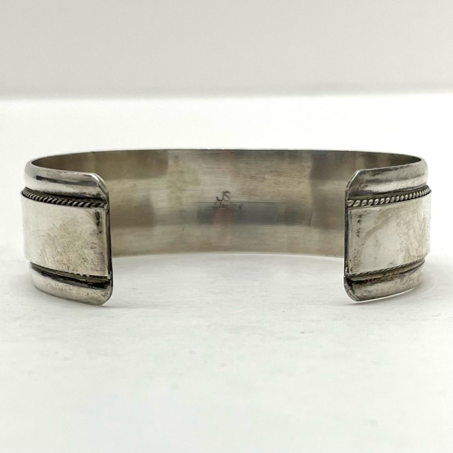 【中古】NAVAJO（ナバホ族） | ナバホゾク　James Shay バングル シルバー×ブラック【尾張小牧店】