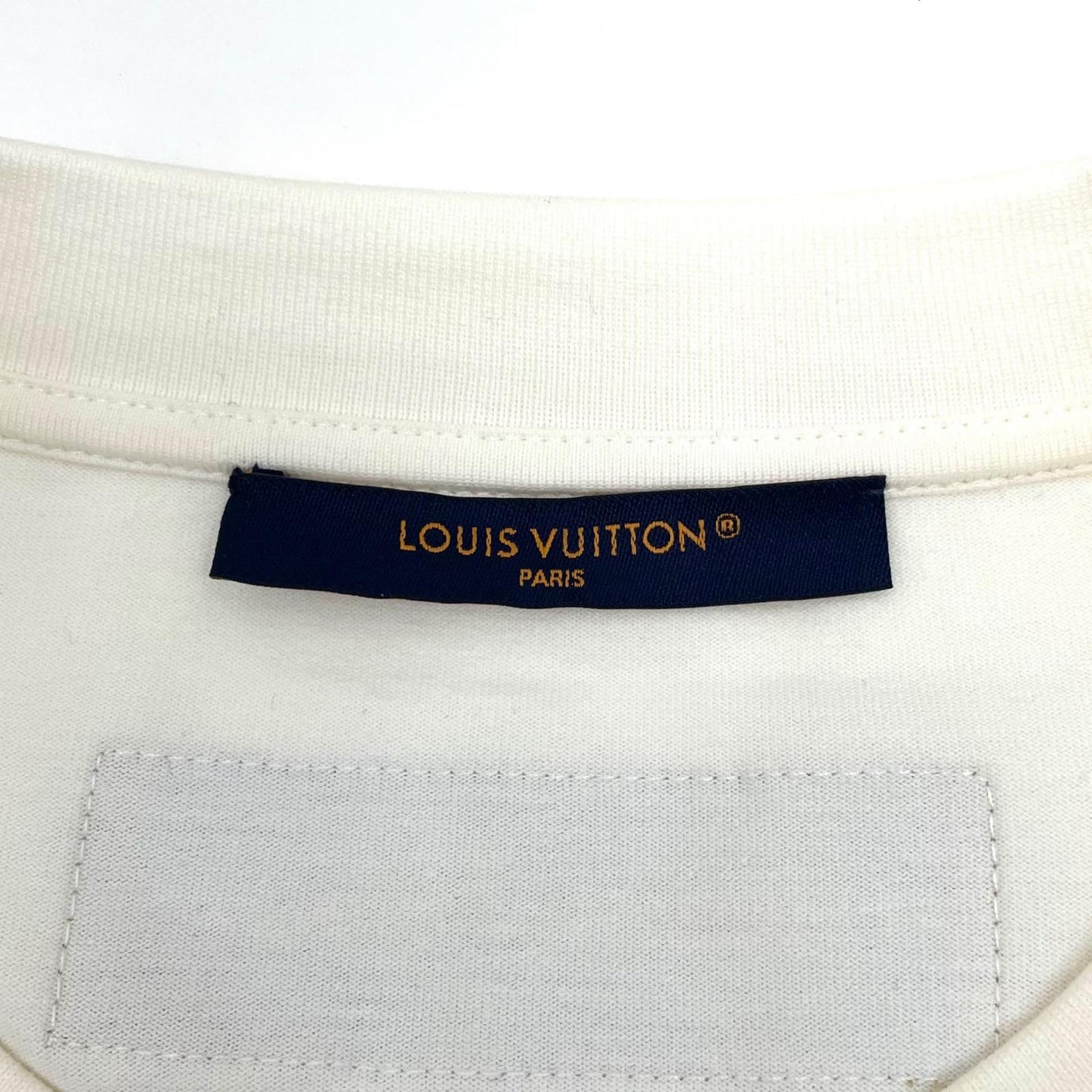 【中古】LOUIS VUITTON | ルイ・ヴィトン　22AW インサイドアウト グラフィックロゴ刺繍　半袖Ｔシャツ RM222 DT3 HNY75W ホワイト サイズ：S【尾張小牧店】