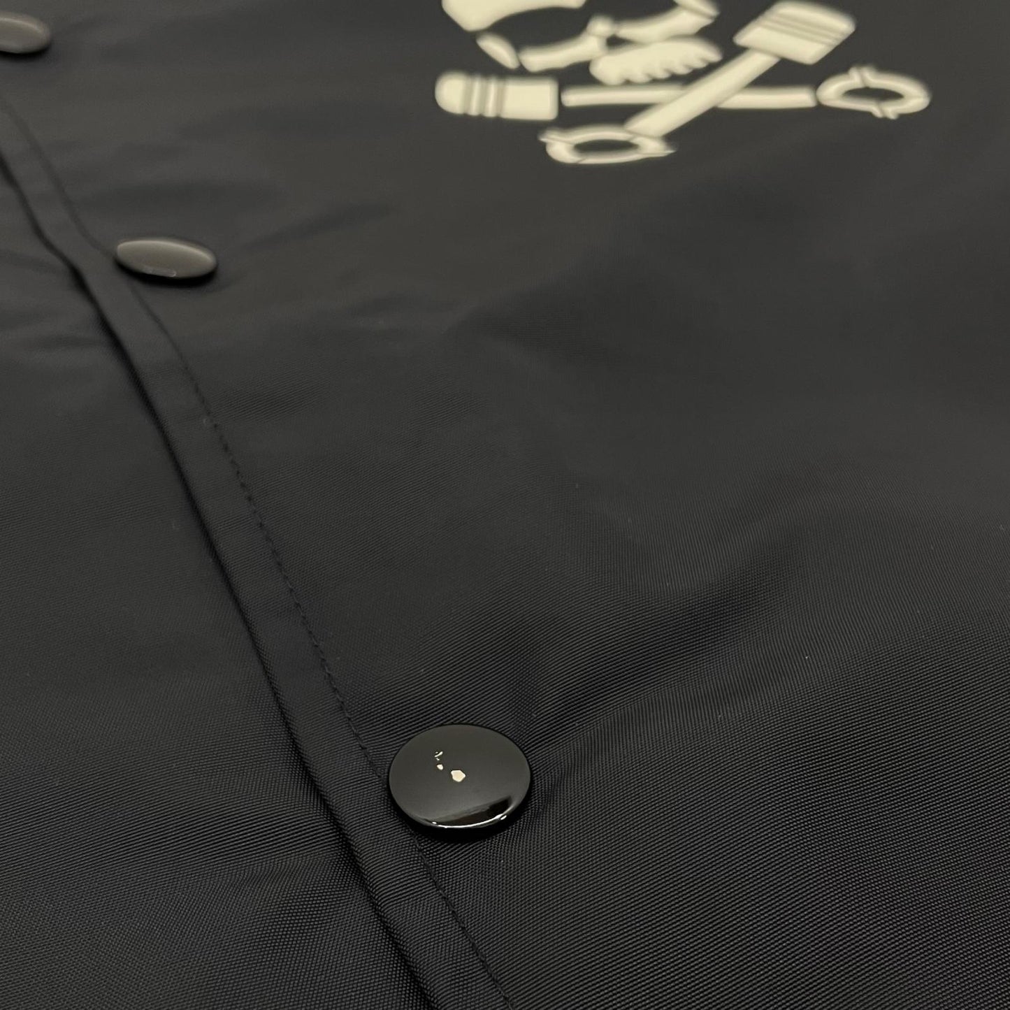 【中古】TOYS McCOY | トイズマッコイ JOHNSON MOTORS, INC. COACH JACKET JOMO その他アウター TMJ1809 ブラック サイズ：L【尾張小牧店】