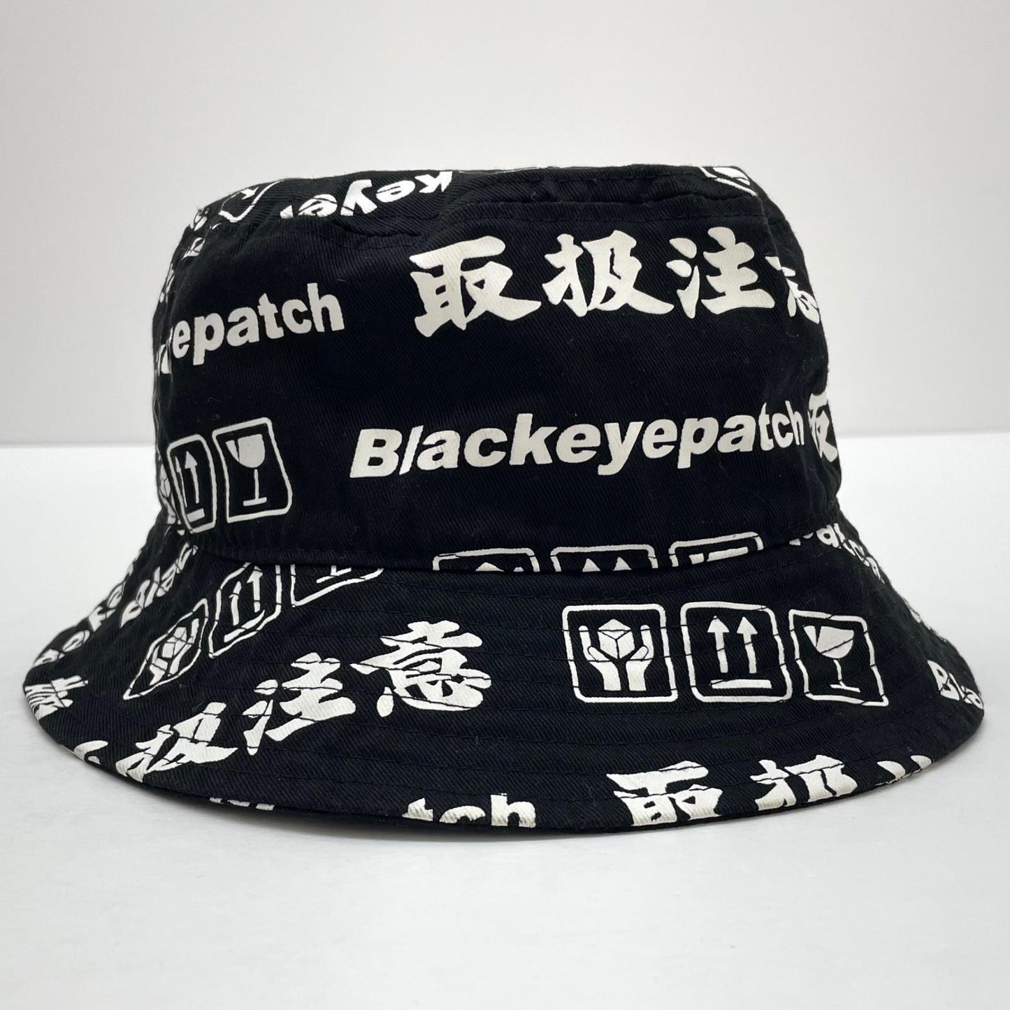 【中古】BlackEyePatch | ブラックアイパッチ　取扱注意 バケットハット ブラック×ホワイト【尾張小牧店】