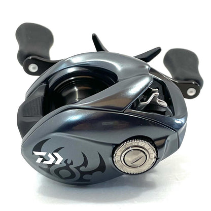 【フィッシング/釣り/釣具/リール】 【ベイトリール/左ハンドル】Daiwa | ダイワ ※付属品なし 25タトゥーラ SV TW 100XHL【尾張小牧店】