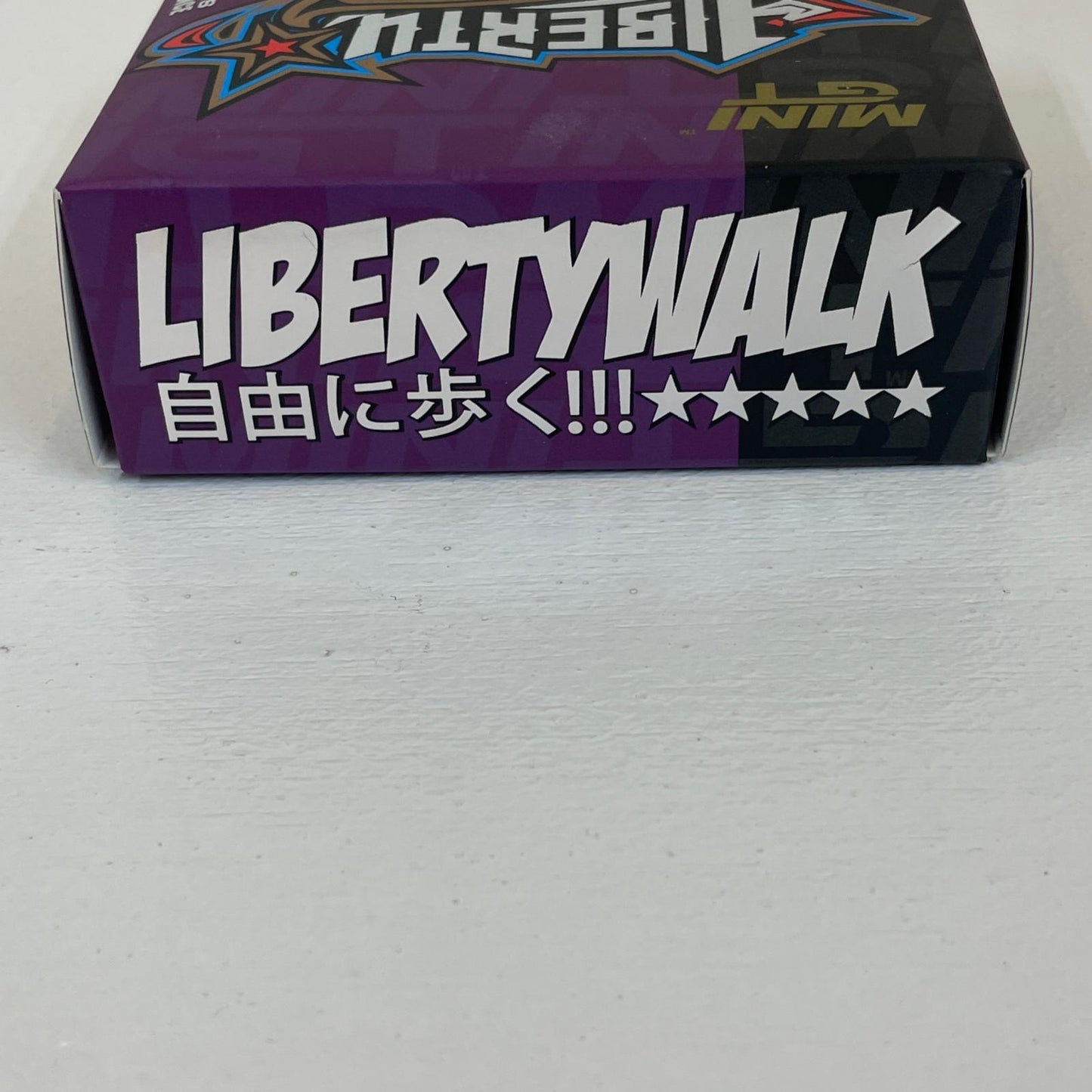 MINI GT 1/64 LB-Silhouette WORKS GT Nissan 35GT-RR バージョン 1 `Purple Metallic` (左ハンドル)【尾張小牧店】