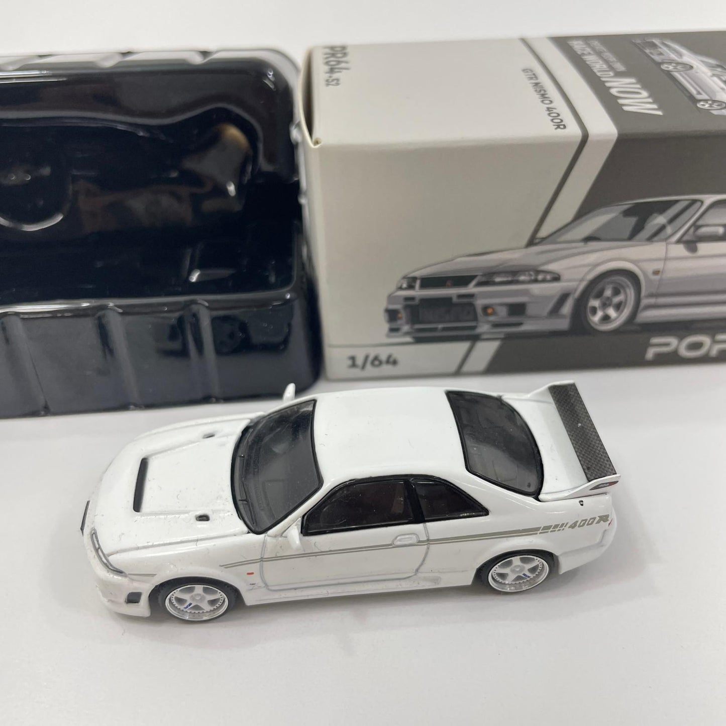 POP RACE 1/64 NISSAN GT-R R33 NISMO 400R - WHITE【尾張小牧店】