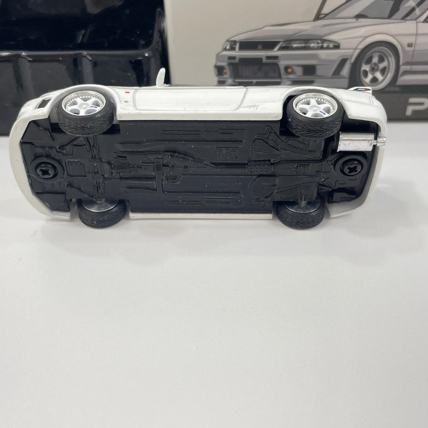 POP RACE 1/64 NISSAN GT-R R33 NISMO 400R - WHITE【尾張小牧店】