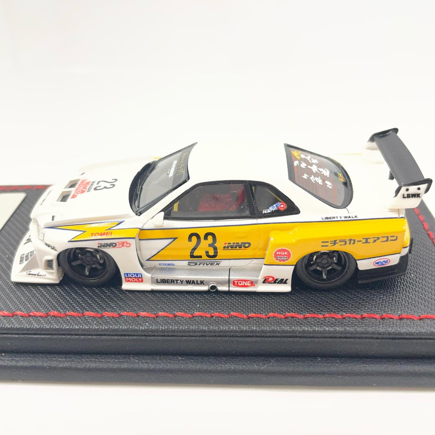 INNO64 IN64R-R34-LBSS 日産 SKYLINE 'LBWK'(ER34) SUPER SILHOUETTE RETORO LIVERY(右ハンドル)【尾張小牧店】