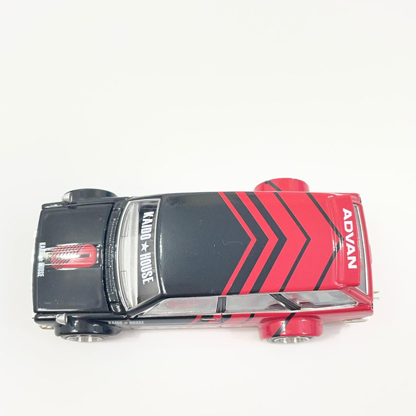 MINI GT KHMG033 ダットサン 510 ワゴン ADVAN KAIDO【尾張小牧店】