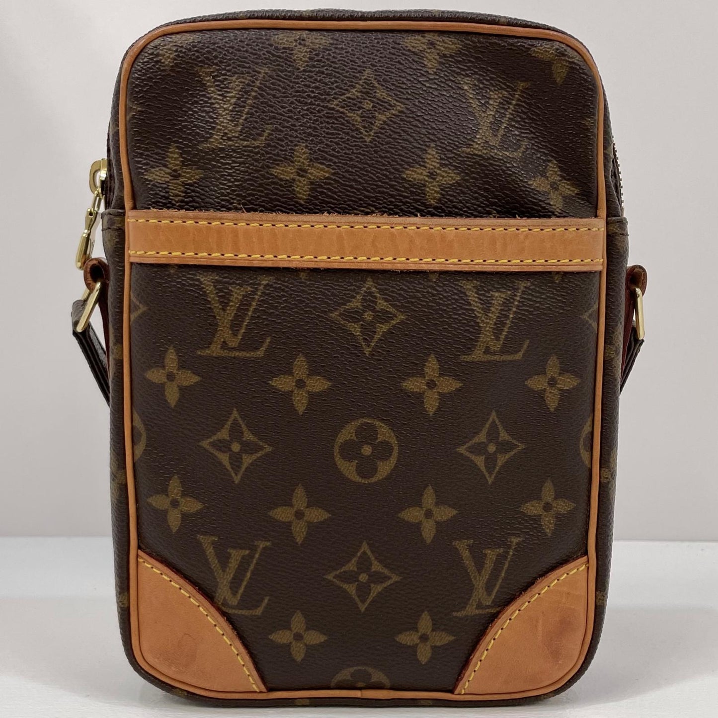 【中古】LOUIS VUITTON | ルイ・ヴィトン ダヌーブ モノグラム ショルダーバッグ M45266 ブラウン【尾張小牧店】