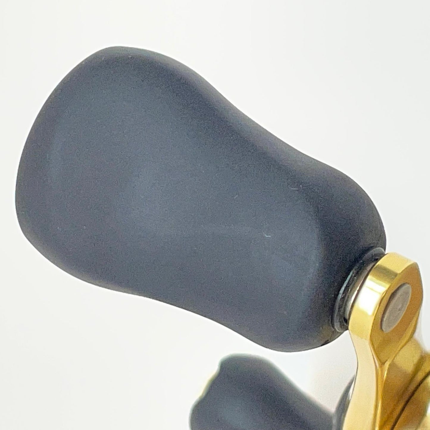 【フィッシング/釣り/釣具/リール】 【ベイトリール/右ハンドル】SHIMANO | シマノ 21カルカッタコンクエスト 200HG【尾張小牧店】