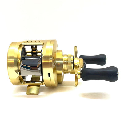 【フィッシング/釣り/釣具/リール】 【ベイトリール/右ハンドル】SHIMANO | シマノ 21カルカッタコンクエスト 200HG【尾張小牧店】